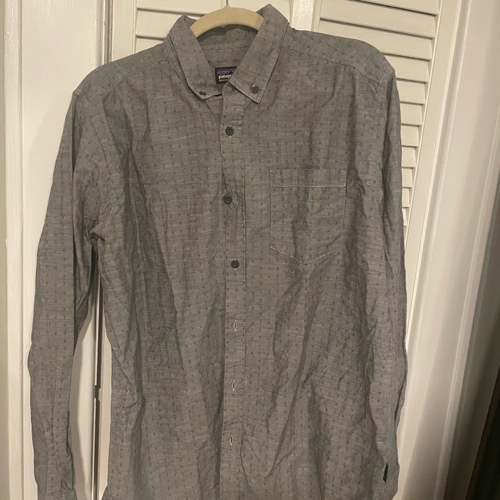 Patagonia Men's Grey Button-Up Shirt